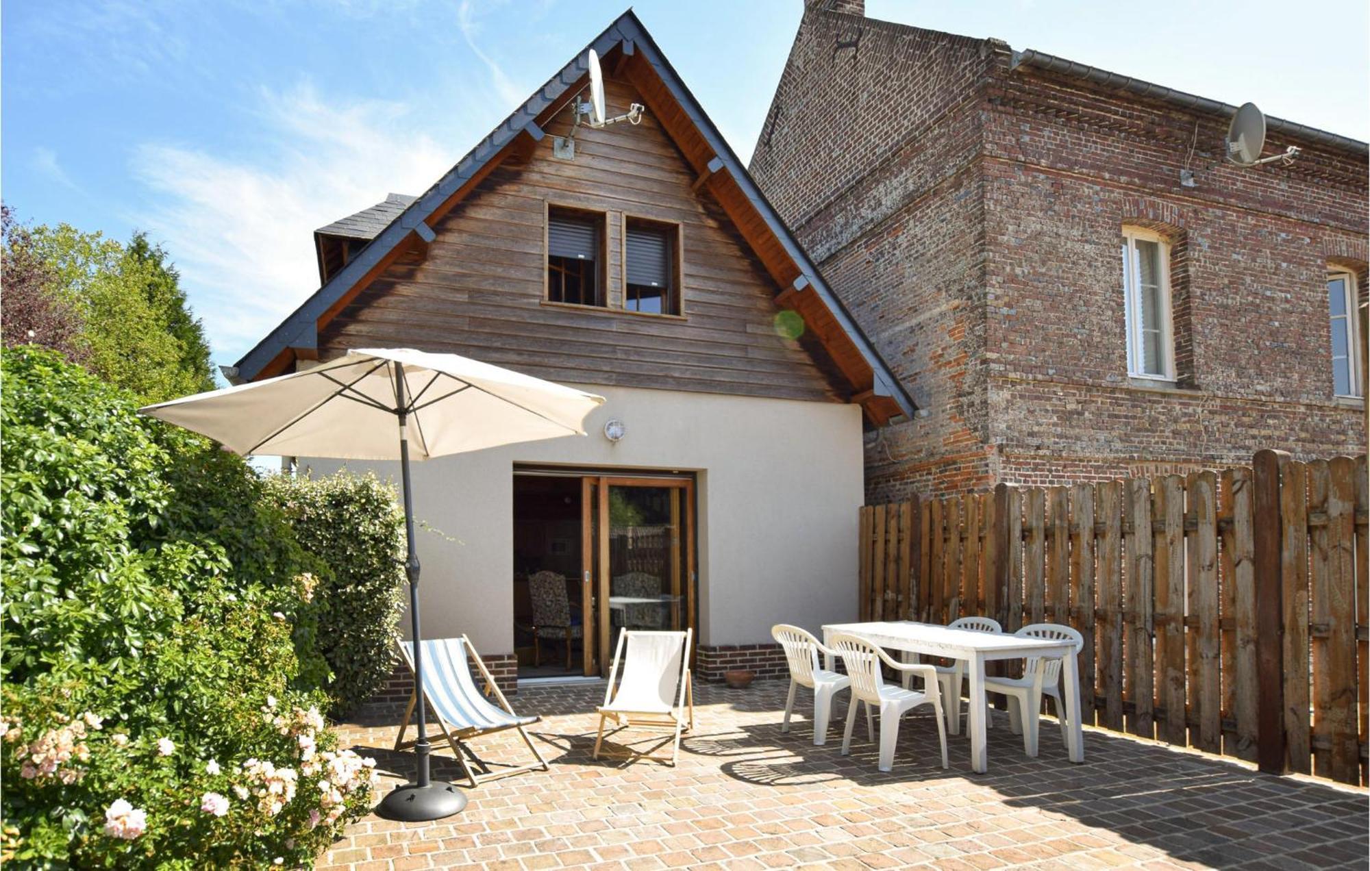 Beautiful Home In Le Bourg-Dun With Kitchen Kültér fotó